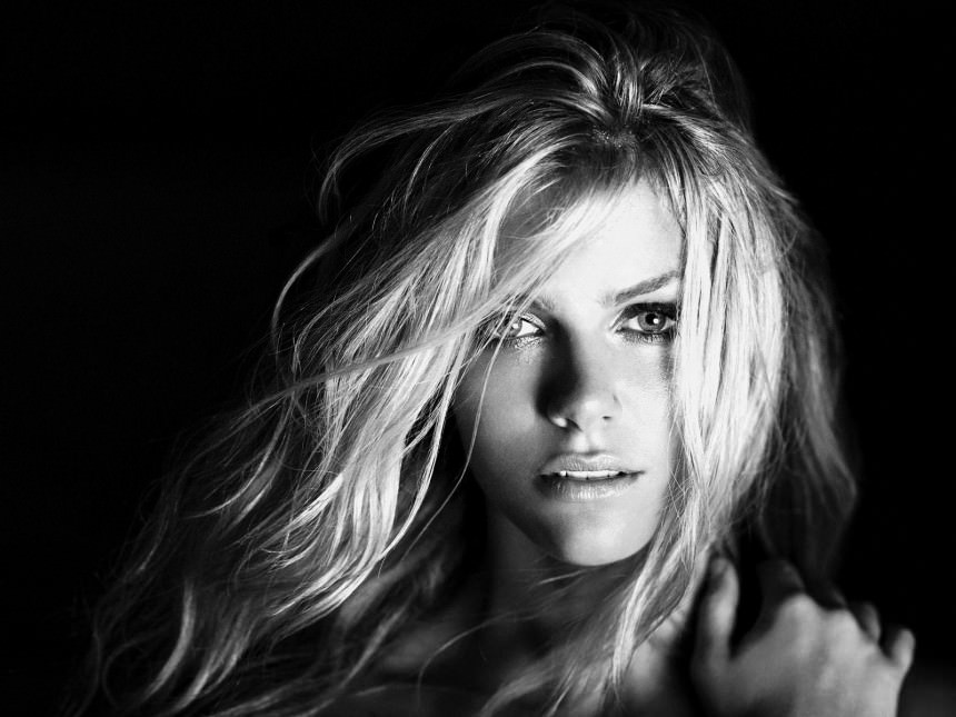    - , Brooklyn Danielle Decker,  ,    